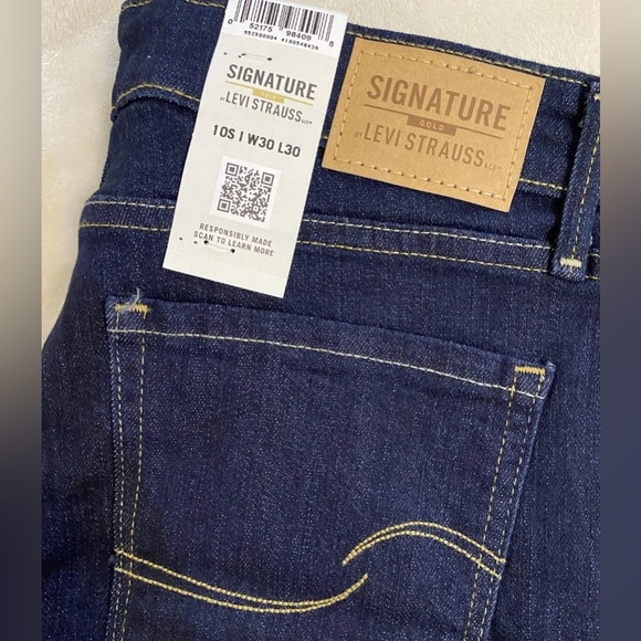 Levis Jeans Mid Rise Boot Cut - Picture 5 of 5